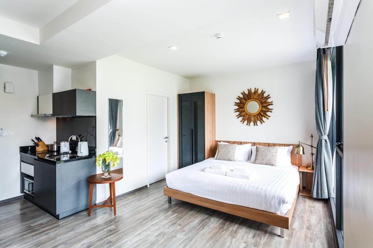 The Deck Condominium By Lofty Patong Bagian luar foto