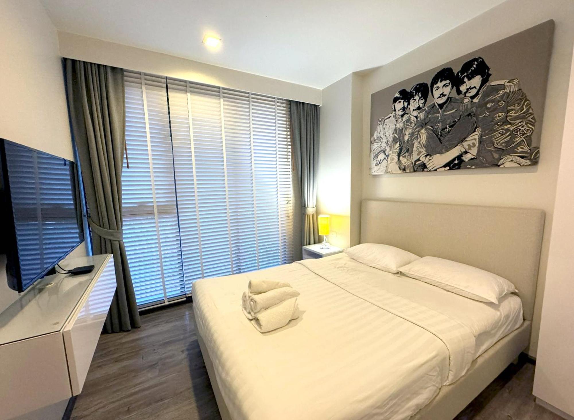 The Deck Condominium By Lofty Patong Bagian luar foto