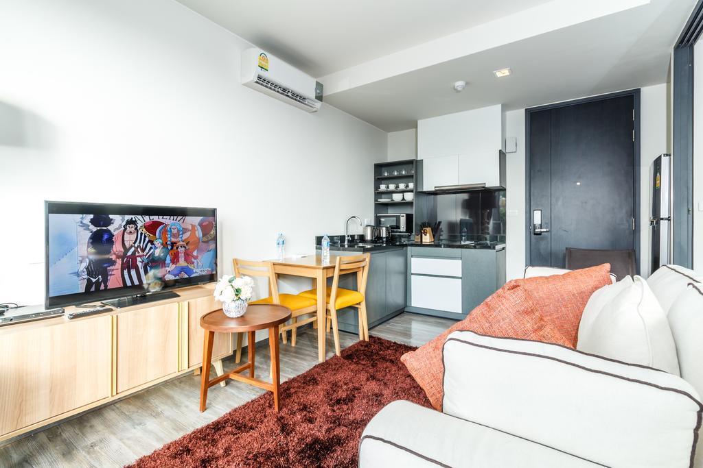 The Deck Condominium By Lofty Patong Bagian luar foto