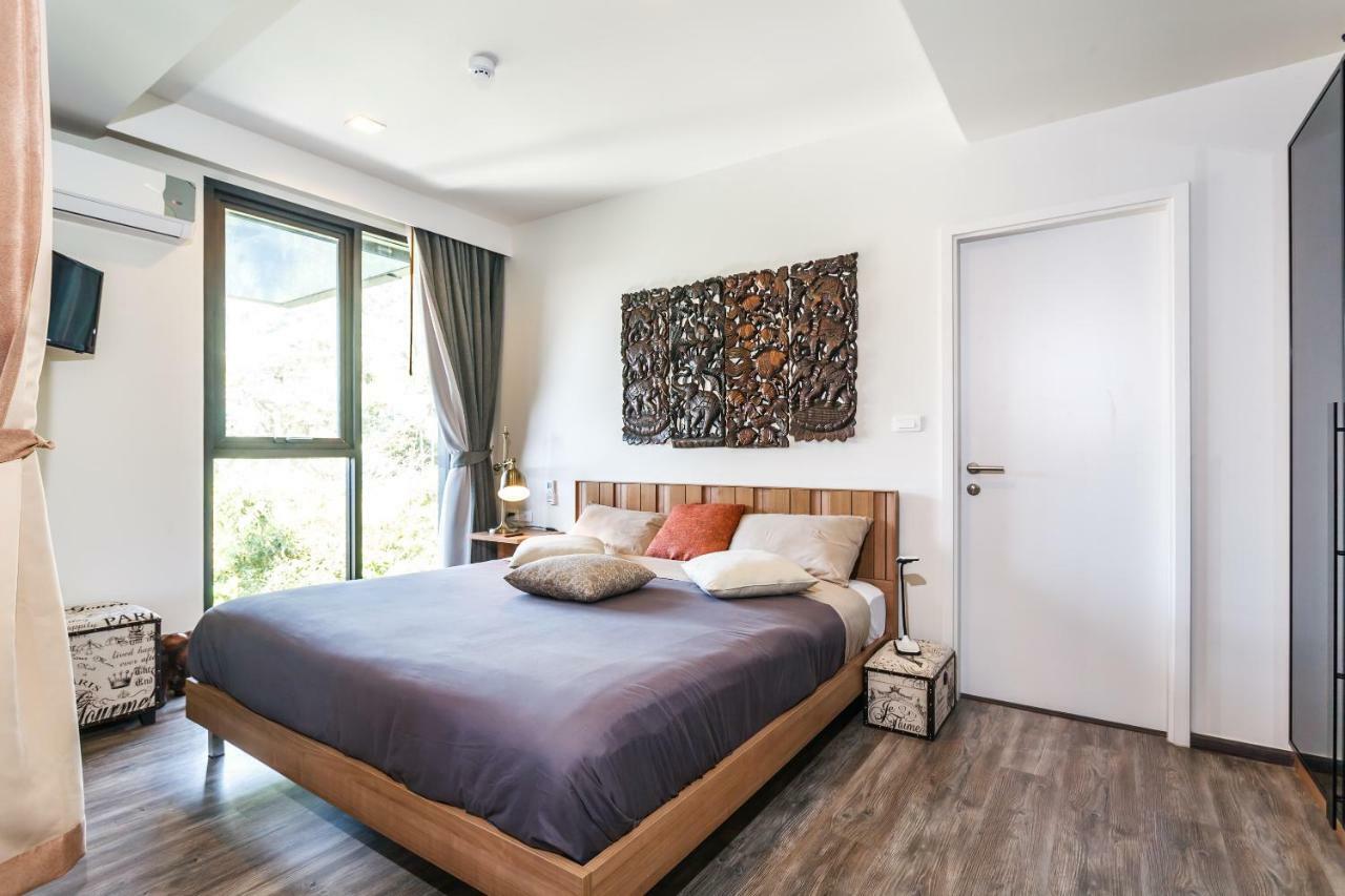 The Deck Condominium By Lofty Patong Bagian luar foto
